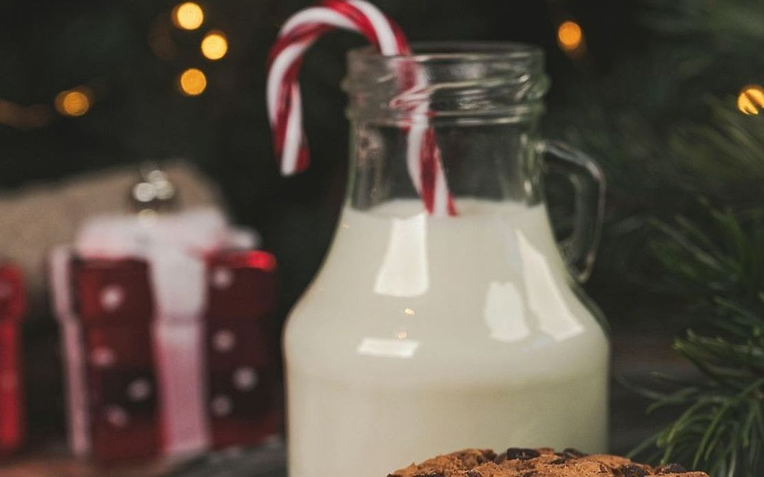Tatlı fikirleri: çilekli çikolata kaplı marshmallow